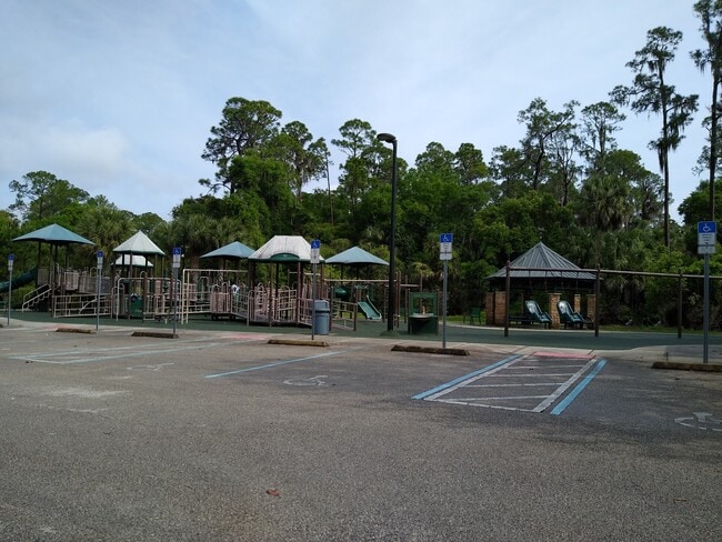 Building Photo - Wax Myrtle Woods