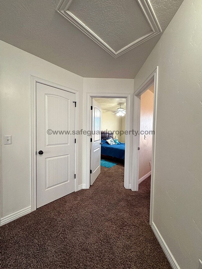 Building Photo - Beautiful Home available with Short Term L...