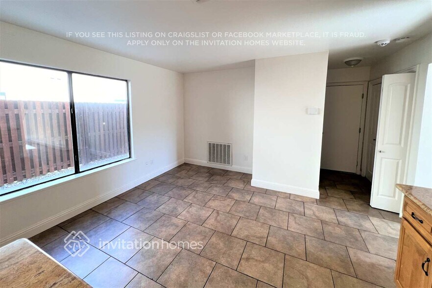 Building Photo - 3324 Lowther Way