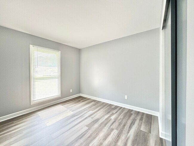 Building Photo - 3BD/2BA home in Holden Farms!