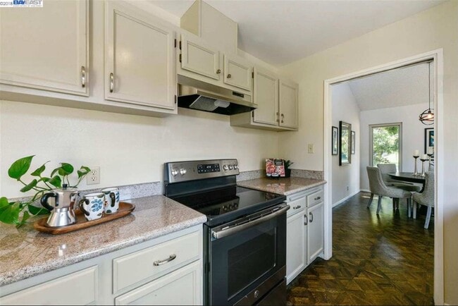 Building Photo - 3350 Fir Ave