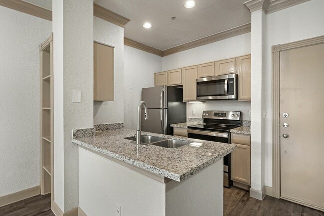 Building Photo - Move-In Specials You’ll Love!
