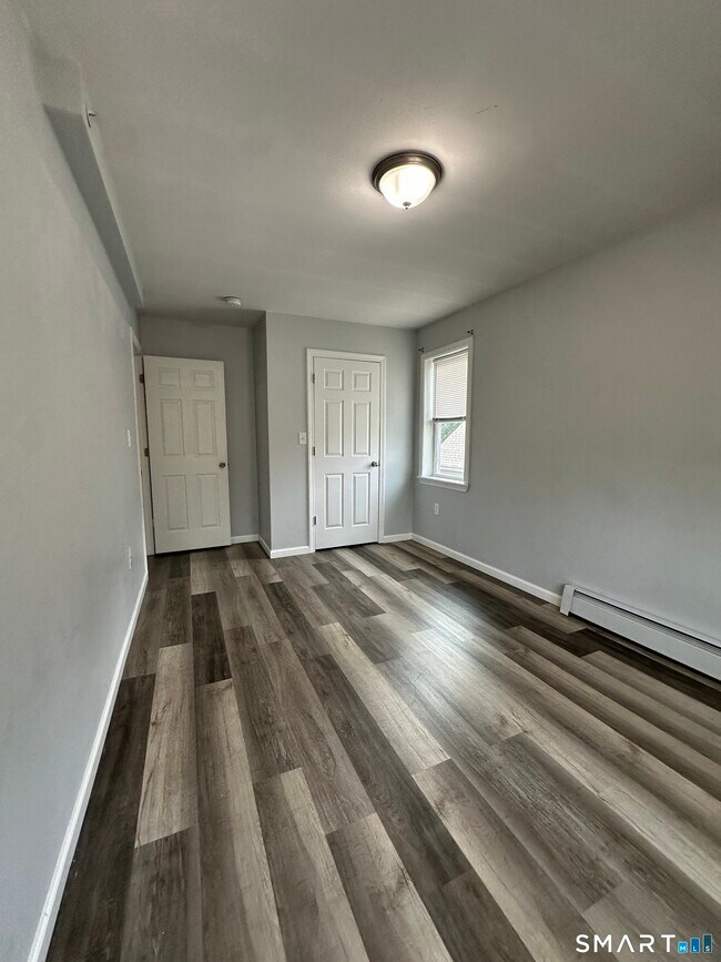 Building Photo - 178 Martin St