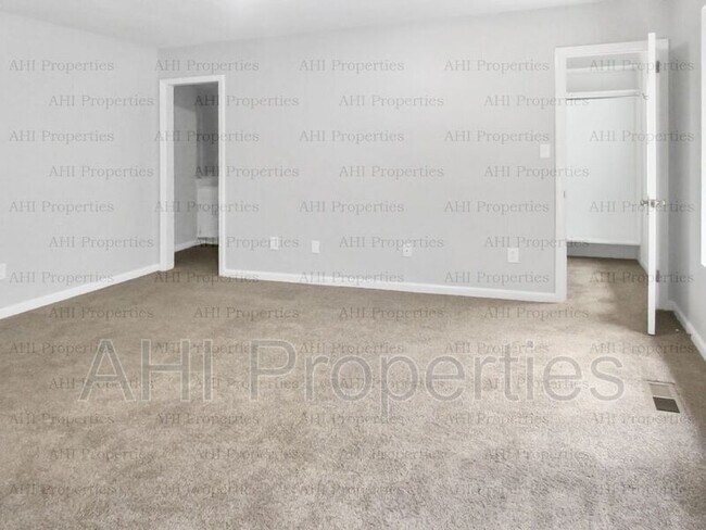Building Photo - 423 Chase Plantation Pkwy