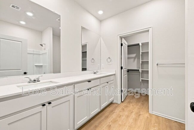 Building Photo - 8012 NW 110th Dr