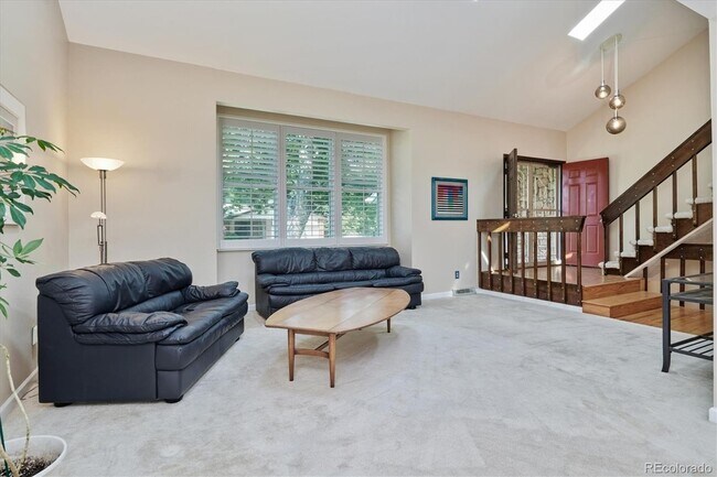 Building Photo - 10725 E Maplewood Dr