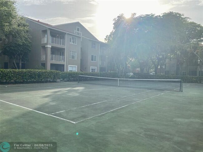 Building Photo - 1780 Palm Cove Blvd