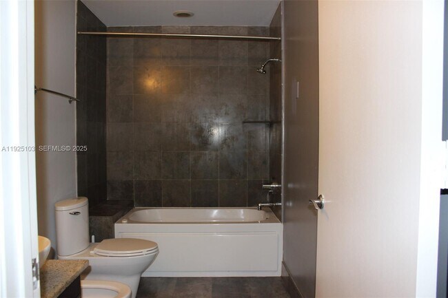 Building Photo - 3029 NE 188th St