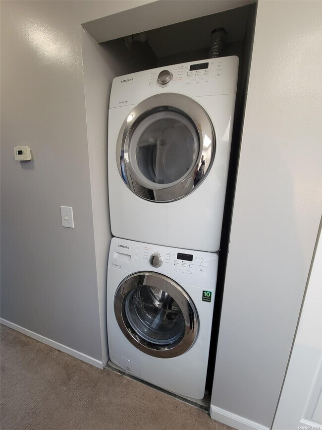 Building Photo - 172-31 Highland Ave