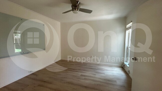 Building Photo - 3701 Leathertop Dr