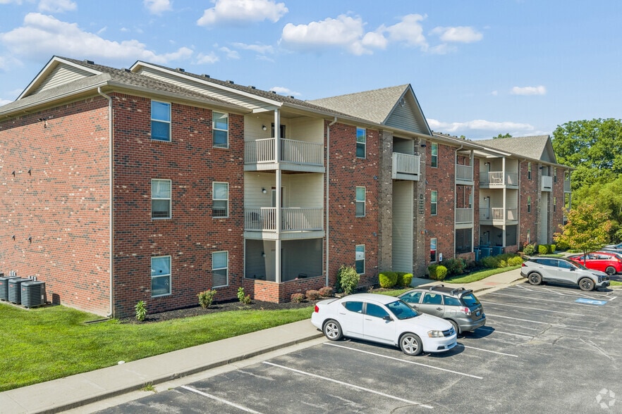 Building Photo - Shelby Oaks Apartments