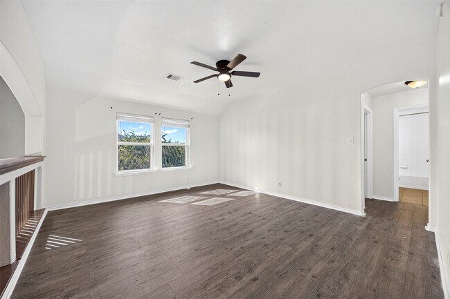 Building Photo - 2403 Summers Glen Ct
