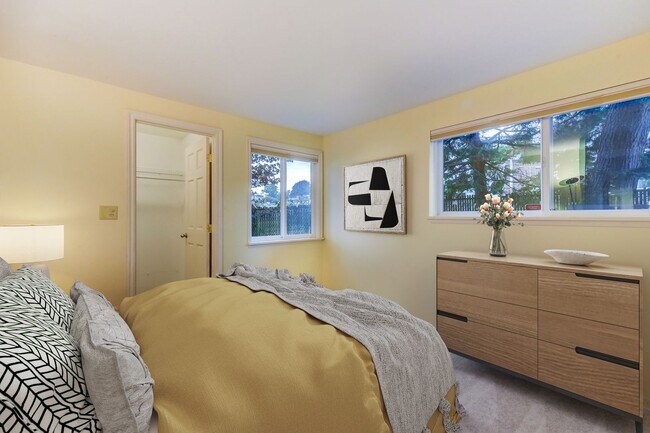 Building Photo - Space to Live, Host, and Breathe, All With a View of the Sound