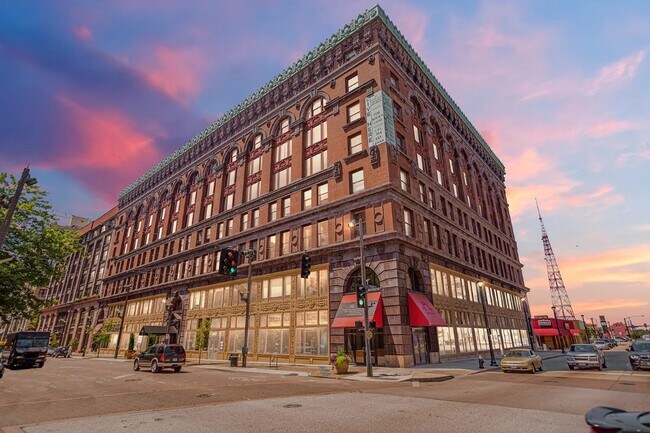 Primary Photo - 1209 Washington Ave