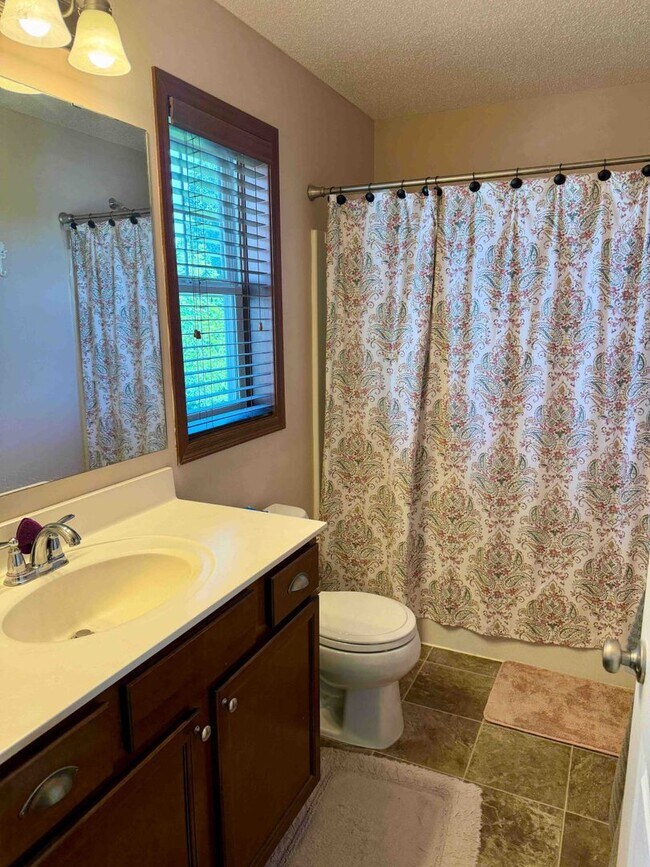 Building Photo - Savage TownHome for Rent