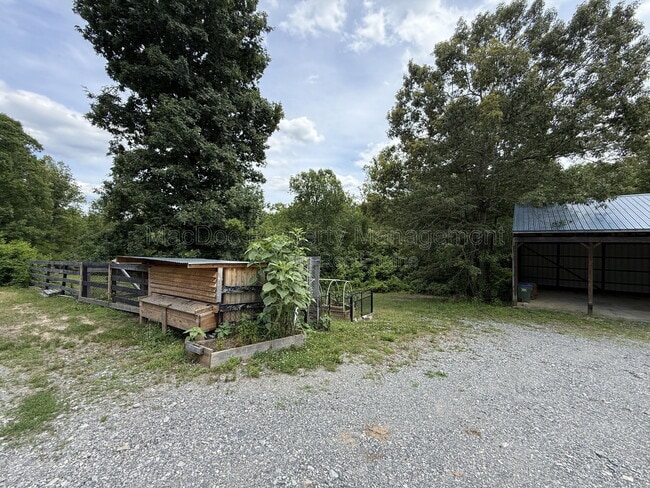 Building Photo - 17493 American Way