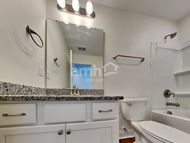 Building Photo - 318 Azore Way