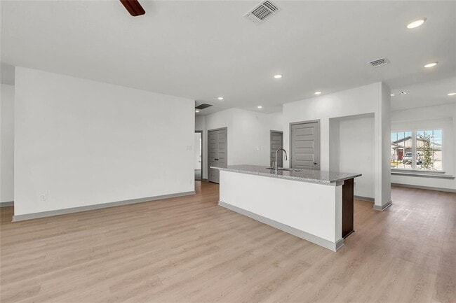 Building Photo - 250 Boatright Blvd