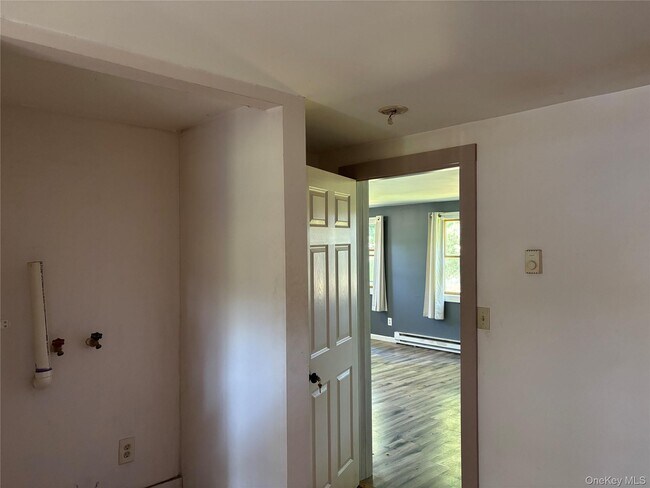 Building Photo - 239 Rokeby Rd