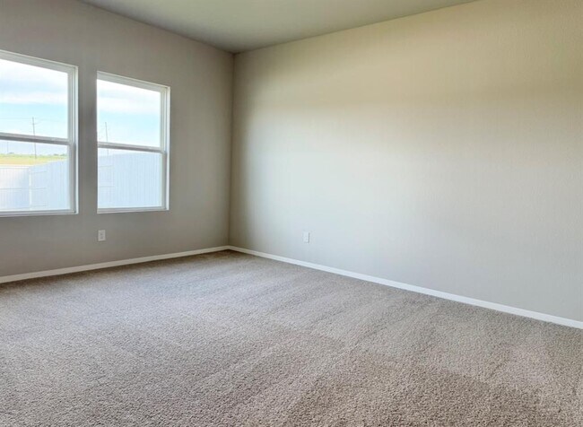 Building Photo - 144 Lavender Ln