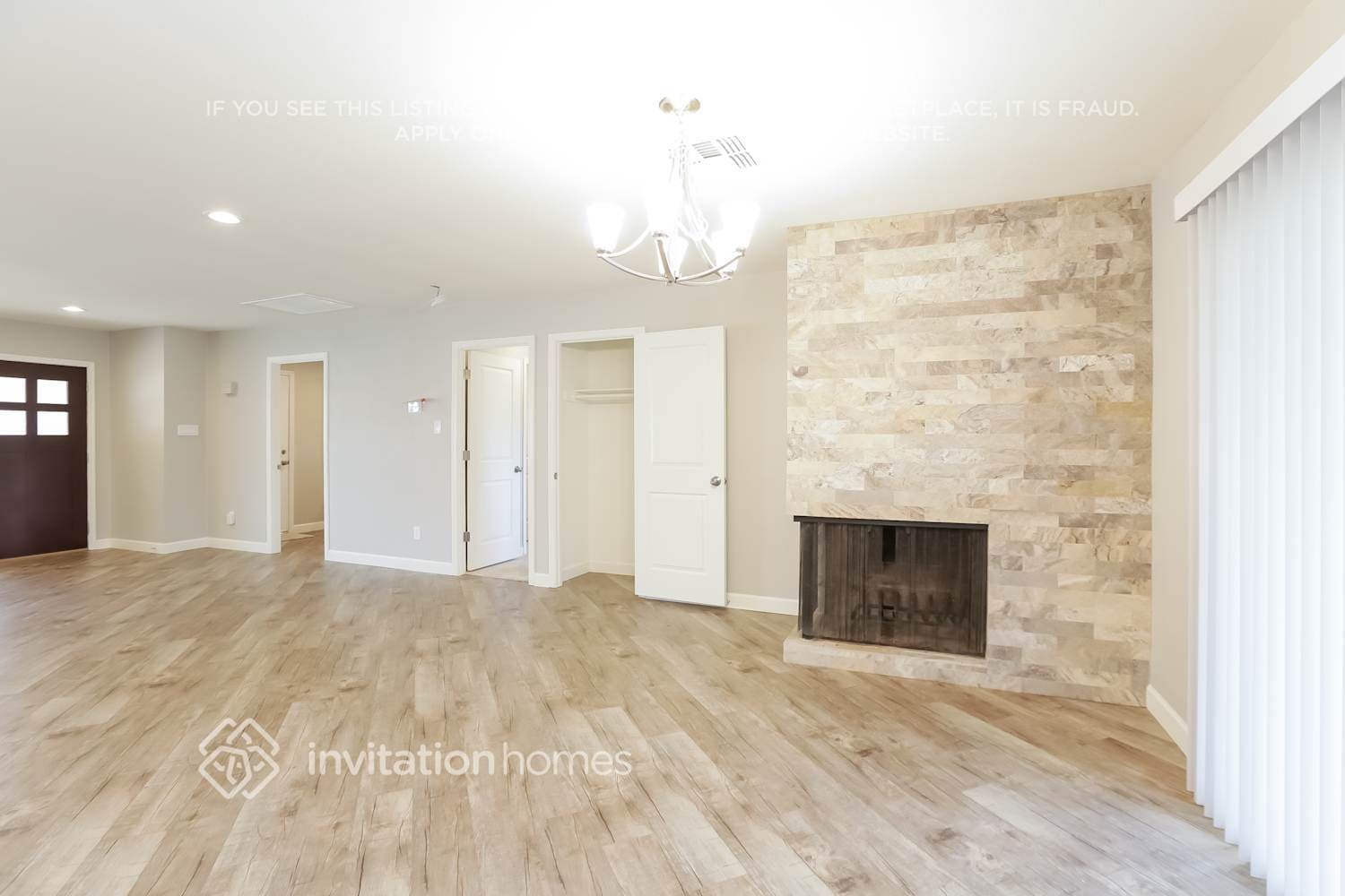 Building Photo - 6827 S Willow Dr