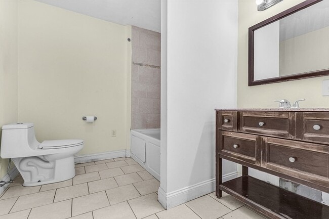 Building Photo - 48 Dudley St