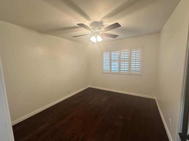 Building Photo - Beautifully Renovated 3-Bed, 2-Bath Home with Pool in Prime Location