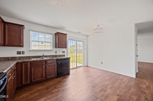 Building Photo - 239 Battery Way