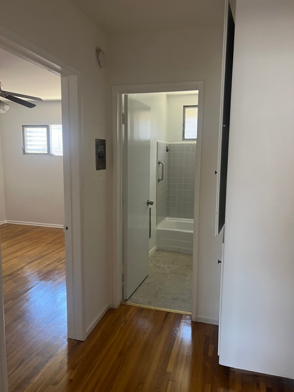 Building Photo - 3426 Mentone Ave