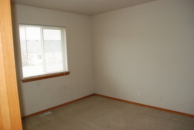 Building Photo - 6364 W Trestle St