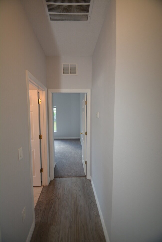 Building Photo - "Charming 3-Bed Oasis in Palm Coast - 1,85...