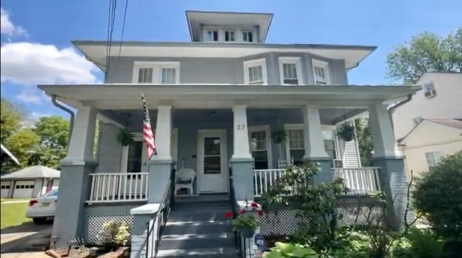 Building Photo - 37 Columbia Ave