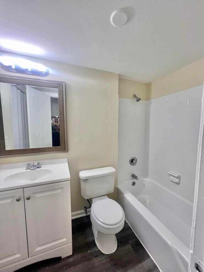 Building Photo - 1500 N Congress Ave