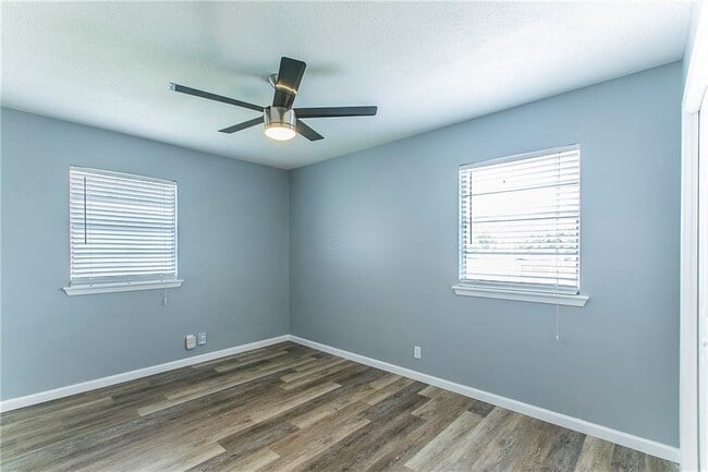 Building Photo - 1171 Angelina St