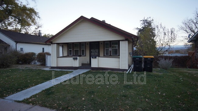 Building Photo - 3717 S Cherokee St