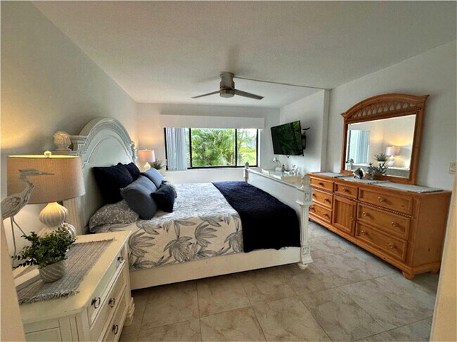 Building Photo - 2400 S Ocean Dr