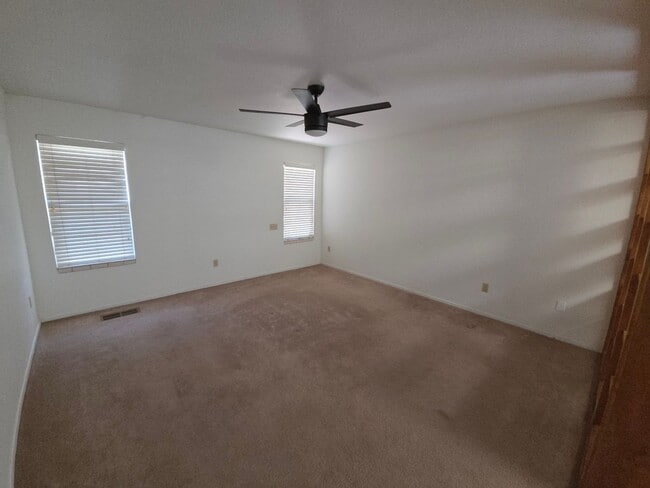 Building Photo - Gorgous 3 Bedroom 2/5 Bath Country Home