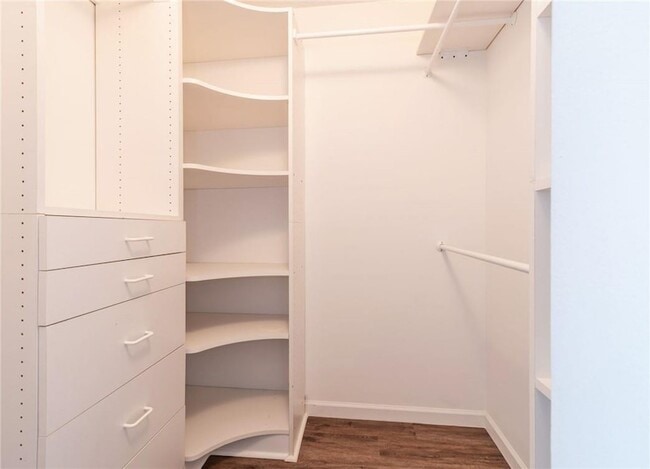 Building Photo - 1609 Sweetgum Terrace