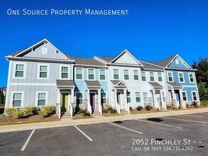 Building Photo - 2052 Finchley St