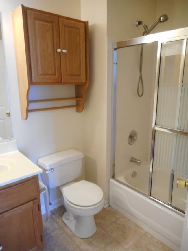 Building Photo - 104 Bayland Dr