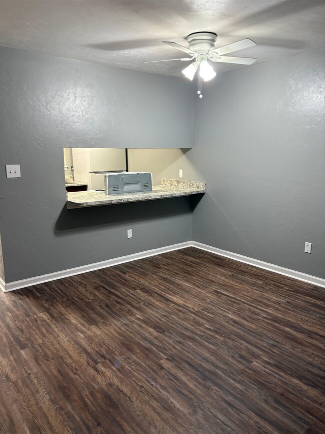 Building Photo - 2049 Watson Way