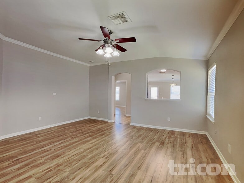 Building Photo - 2422 Spring Lily Ct