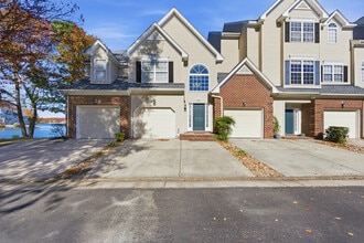 Building Photo - 5456 Summer Crescent