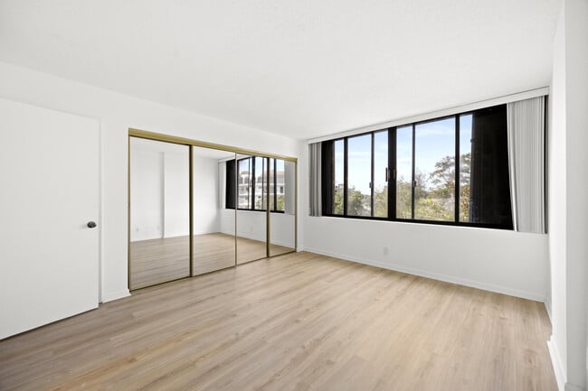 Building Photo - 1401 S Federal Hwy