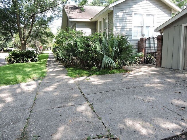 Building Photo - Garden District Home for Lease