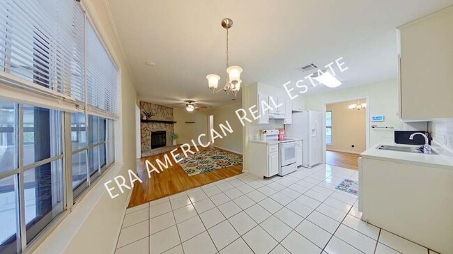 Building Photo - 1111 Coral Dr