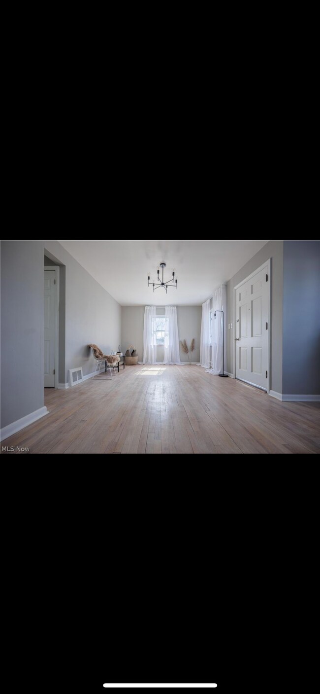 Building Photo - 5001 Claremont Blvd