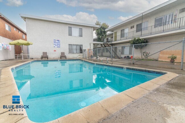 Building Photo - 8123 Langdon Ave