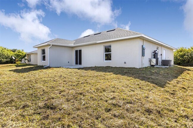 Building Photo - 375 Denver Dr