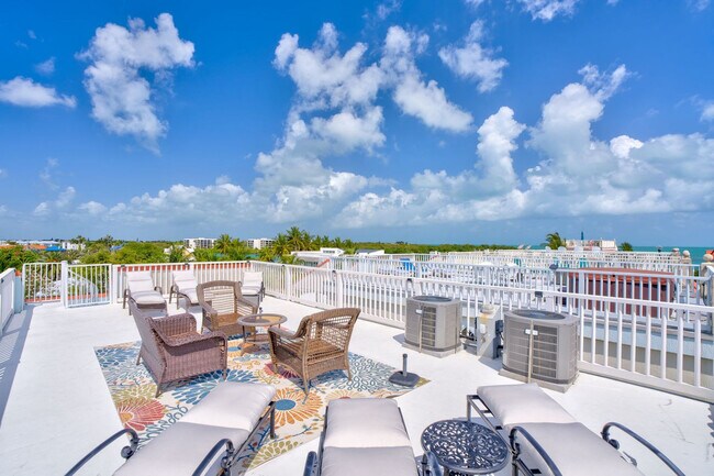 Building Photo - 12400 Overseas Hwy